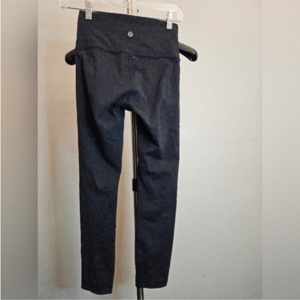 Lululemon Women High Waisted Black Leggings. Size 4